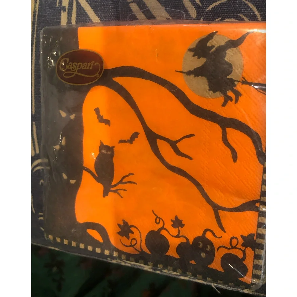 NWT HALLOWEEN PARTY Bundle Plate Dessert Plate Napkins Witch FolkArt Silhouettes